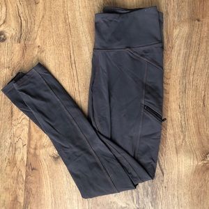 Leggings with pockets